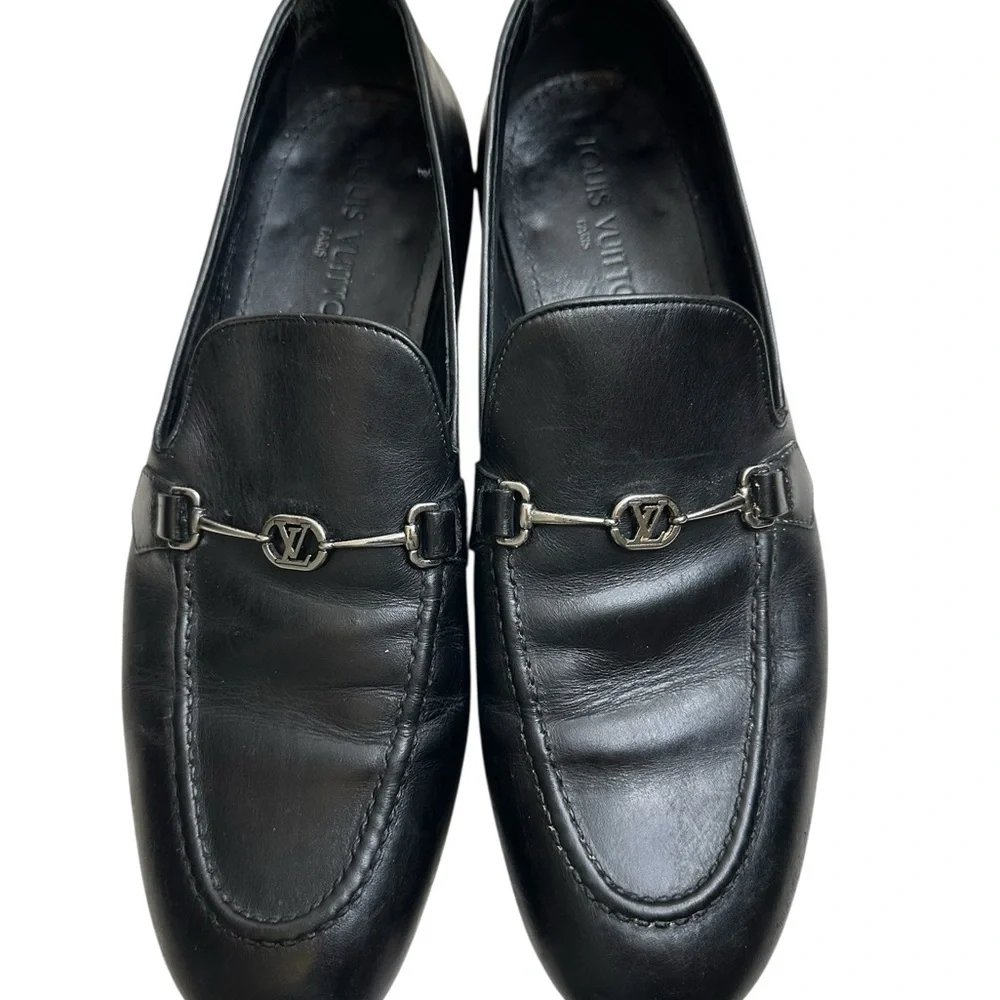 Louis Vuitton | Shoes | Louis Vuitton Black Leather Slipon  display picture 2